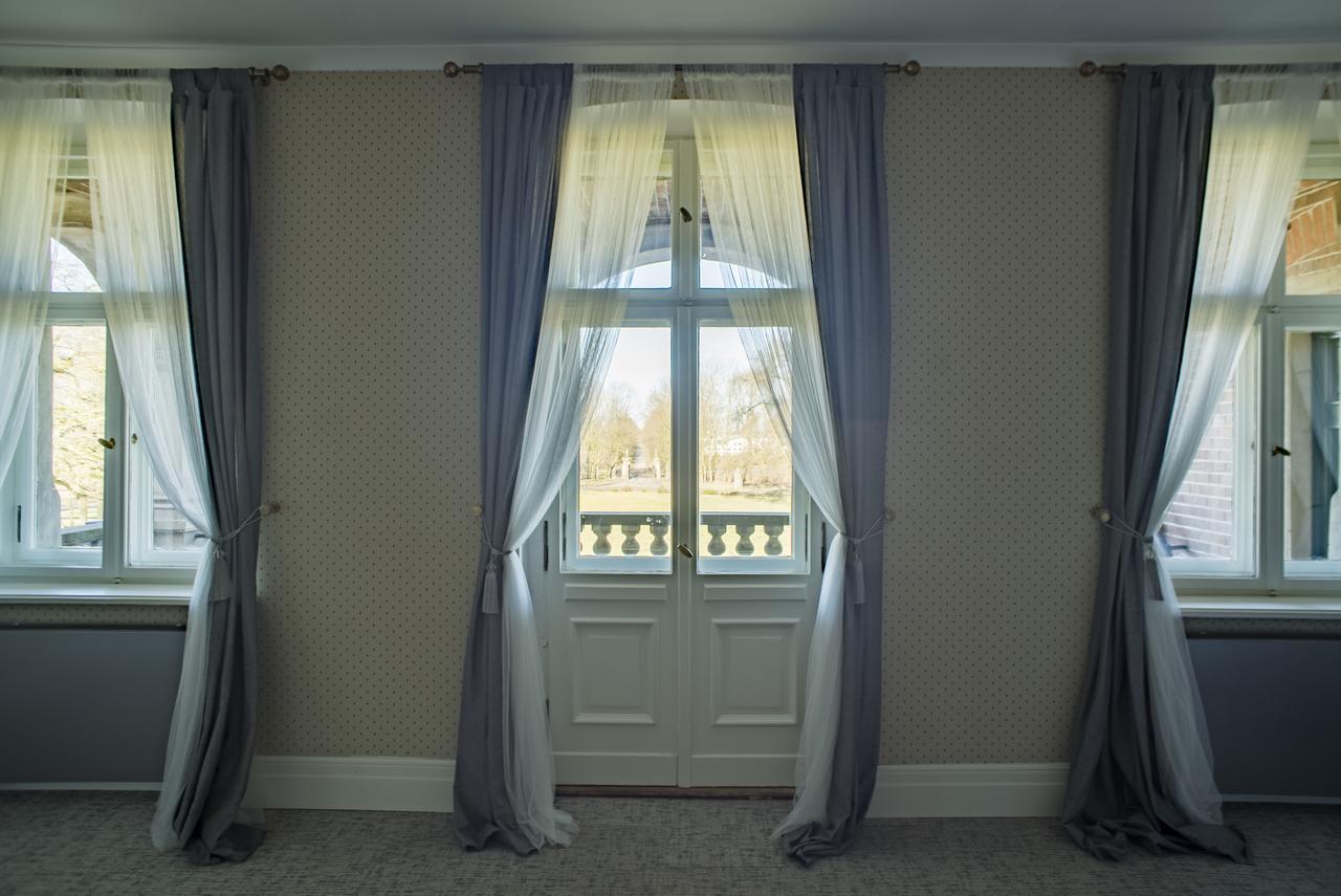 Palac Kobylniki Hotel Obrzycko Buitenkant foto