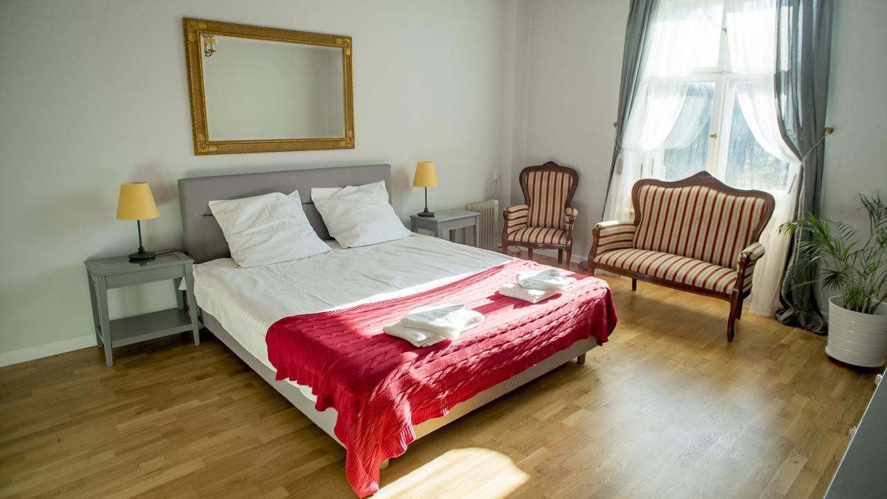 Palac Kobylniki Hotel Obrzycko Buitenkant foto